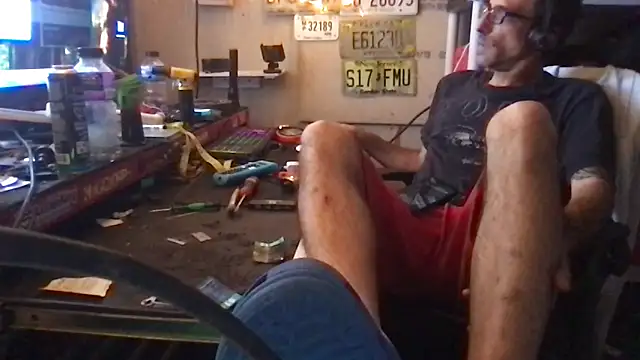 Snapshot of SinlessFreedom7 chatting on 02/27/26, 12:00 SinlessFreedom7 online show from 02/27/26, 12:00