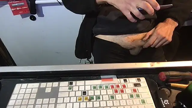 Snapshot of SinlessFreedom7 chatting on 02/03/26, 06:40 SinlessFreedom7 online show from 02/03/26, 06:40