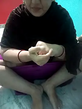 Priya 089 online show from 12/22/25, 04:56