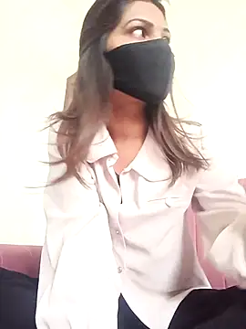 Lovely girl- online show from 02/17/26, 05:16