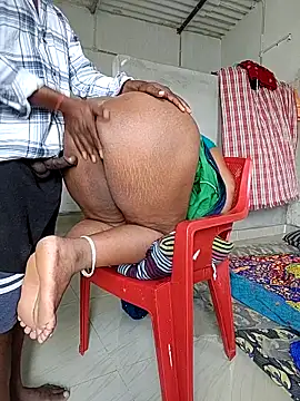 Desicouple1706 online show from 02/25/26, 04:45