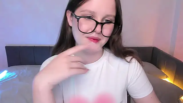 Lana Moon   online show from 12/01/25, 09:43