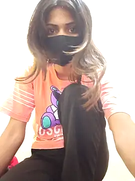 Snapshot of Lovely--girl chatting on 04/11/26, 04:31 Lovely--girl online show from 04/11/26, 04:31