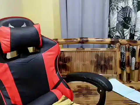 lovelyxmorena online show from 04/19/26, 11:00
