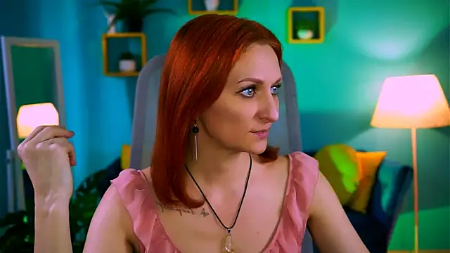 Snapshot of DianaTorrens chatting on 02/27/26, 08:36 DianaTorrens online show from 02/27/26, 08:36