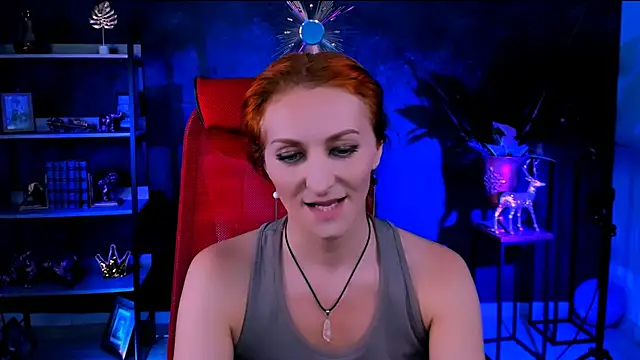 DianaTorrens online show from 12/02/25, 09:00