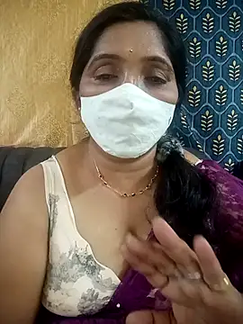 Snapshot of Soni-queen chatting on 11/30/25, 03:46 Soni-queen online show from 11/30/25, 03:46