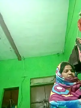 Snapshot of Hot_kire chatting on 12/18/25, 06:56 Hot kire online show from 12/18/25, 06:56