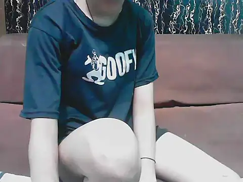 hello baby01 online show from 04/13/26, 05:39