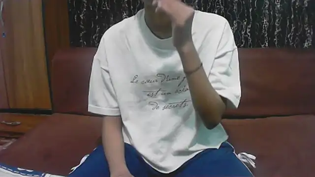 hello baby01 online show from 04/18/26, 05:48