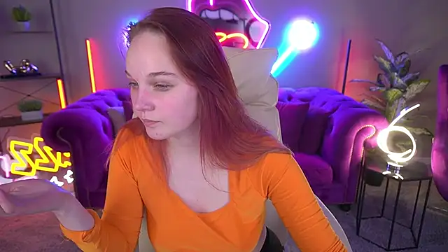 Sun Shine Lola online show from 11/28/25, 01:55