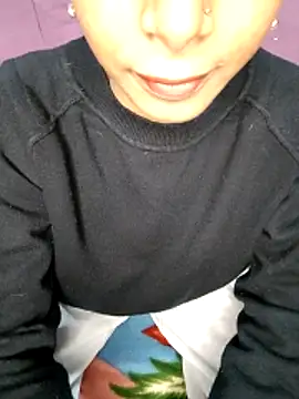 Snapshot of -AYUSHI01 chatting on 12/19/25, 06:38 -AYUSHI01 online show from 12/19/25, 06:38