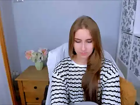 VanessaAmore online show from 12/22/25, 08:20