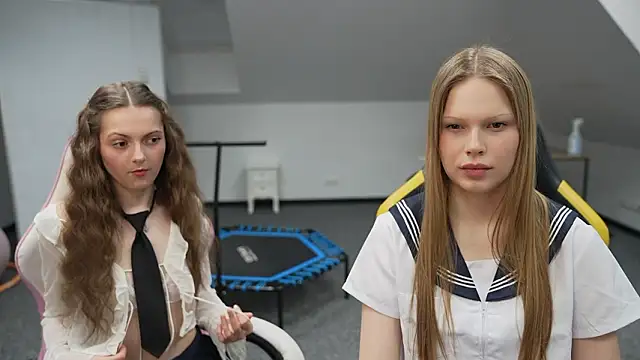 Charlotte Dreams online show from 02/17/26, 04:04