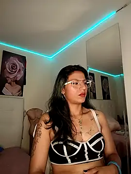 SamathaMay online show from 04/10/26, 12:45