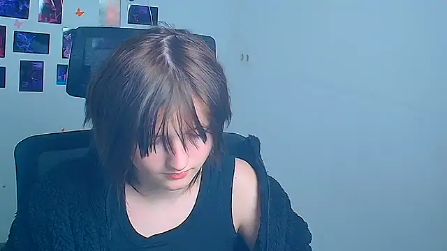 Snapshot of Alice_Wonderme chatting on 01/14/26, 01:15 Alice Wonderme online show from 01/14/26, 01:15