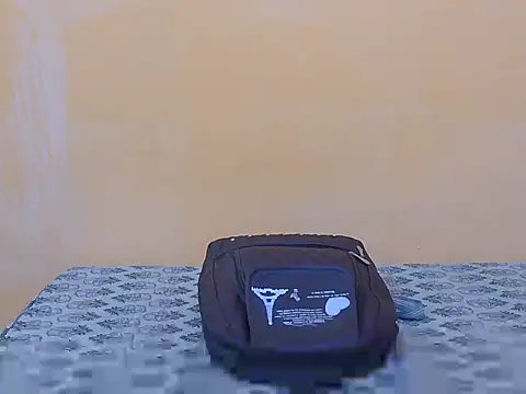 Honey Baby1 online show from 12/21/25, 06:04