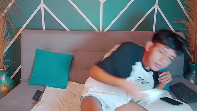 Liam Sinclair online show from 12/18/25, 12:31