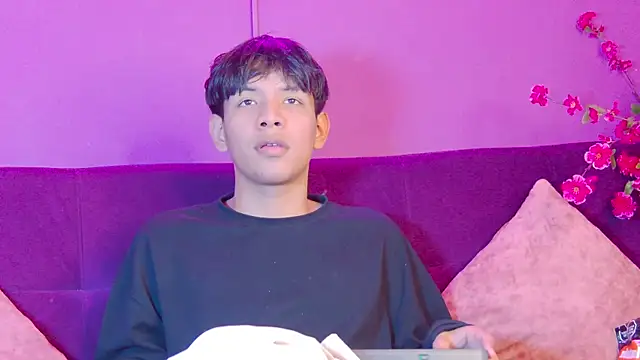 Snapshot of Liam_Sinclair chatting on 02/07/26, 07:55 Liam Sinclair online show from 02/07/26, 07:55