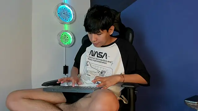 Liam Sinclair online show from 01/08/26, 08:04