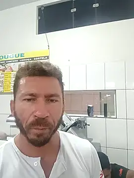 RobertoLuiz84 online show from 05/05/26, 01:47