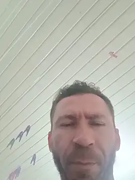 RobertoLuiz84 online show from 05/16/26, 08:41