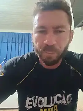 RobertoLuiz84 online show from 05/13/26, 04:41