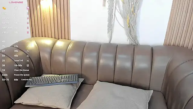 jasmyne anbar online show from 02/28/26, 10:42