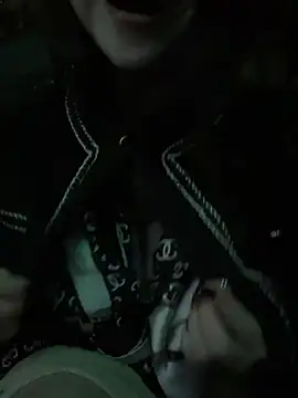 Queen-of-Love online show from 01/13/26, 09:19