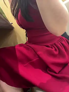 Queen-of-Love online show from 12/17/25, 12:10