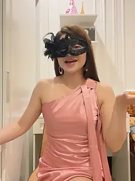 Queen-of-Love online show from 04/30/26, 11:50