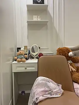 Queen-of-Love online show from 06/20/26, 07:41