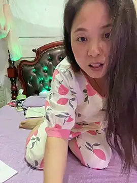 Snapshot of tianwei2567 chatting on 06/07/26, 04:45 tianwei2567 online show from 06/07/26, 04:45