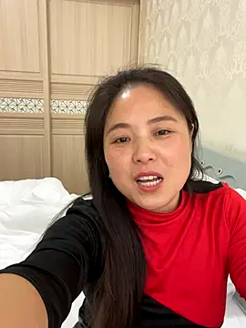 Snapshot of tianwei2567 chatting on 11/22/25, 04:44 tianwei2567 online show from 11/22/25, 04:44