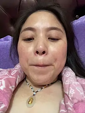 tianwei2567 online show from 12/18/25, 12:42