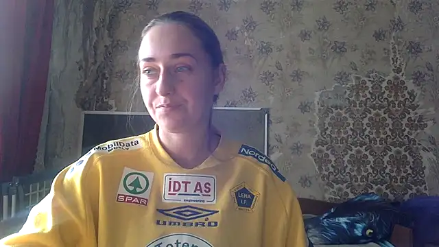 Vassila69 online show from 12/15/25, 10:21