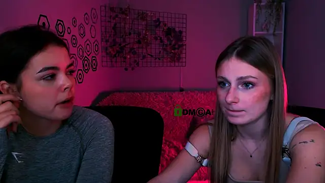 Snapshot of maddycats chatting on 11/30/25, 02:40 maddycats online show from 11/30/25, 02:40