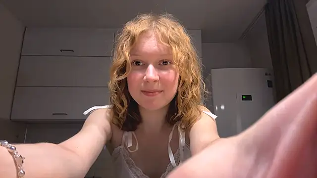 ElfriedaZwack online show from 11/29/25, 05:13