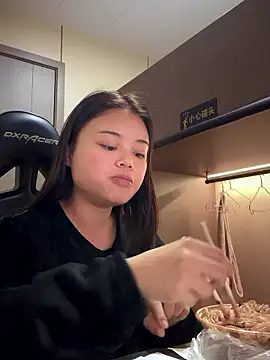 Toffee-00 online show from 01/13/26, 07:56