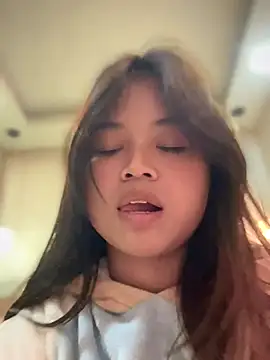 Toffee-00 online show from 11/24/25, 08:25