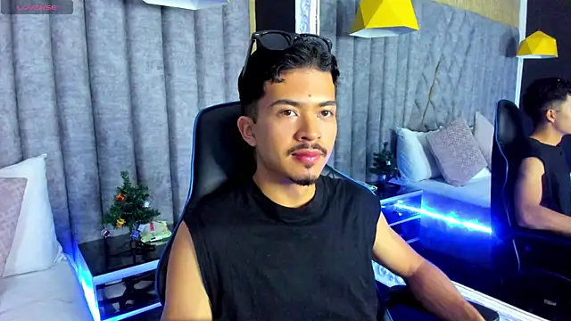 NicolaiKarav online show from 12/22/25, 12:05