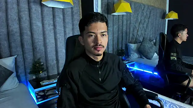 NicolaiKarav online show from 12/21/25, 12:07