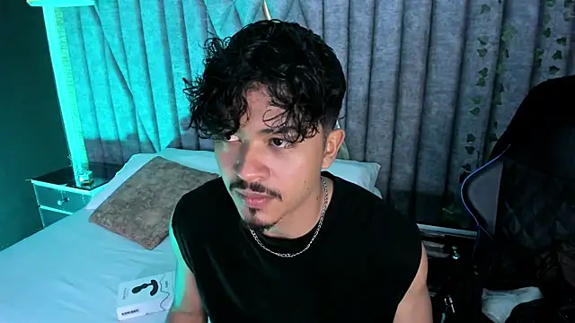 Snapshot of NicolaiKarav chatting on 07/09/26, 12:59 NicolaiKarav online show from 07/09/26, 12:59