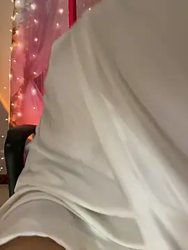 yuanbao bao online show from 12/22/25, 04:40