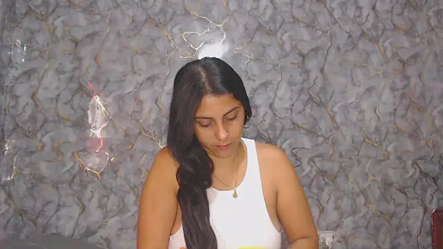 miarouse1531 online show from 03/25/26, 12:48