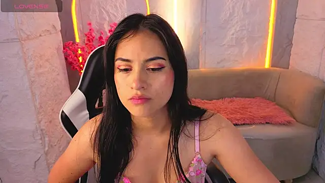 Snapshot of Anny_Star_Tx chatting on 02/21/26, 12:40 Anny Star Tx online show from 02/21/26, 12:40