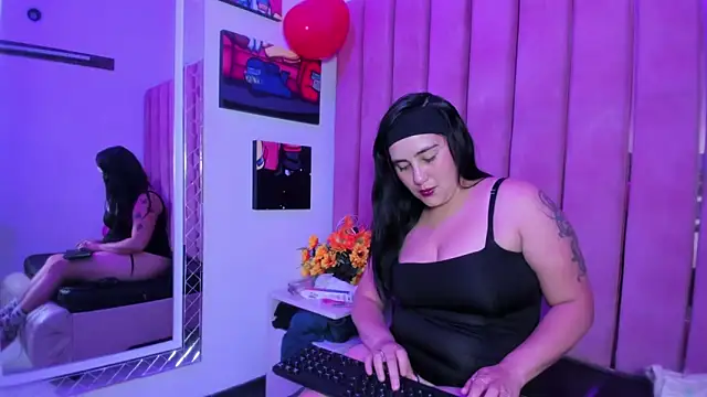 Snapshot of Alisson_sweet_ chatting on 02/23/26, 12:39 Alisson sweet online show from 02/23/26, 12:39