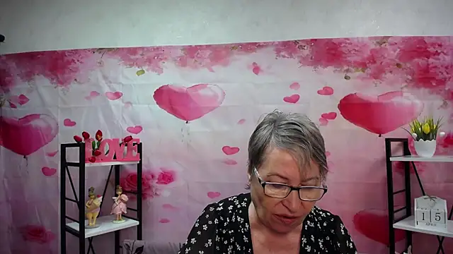 OlgaLuck online show from 04/15/26, 05:35