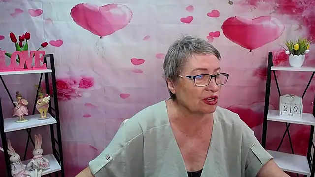 OlgaLuck online show from 05/20/26, 05:04