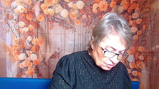 OlgaLuck online show from 11/28/25, 06:46